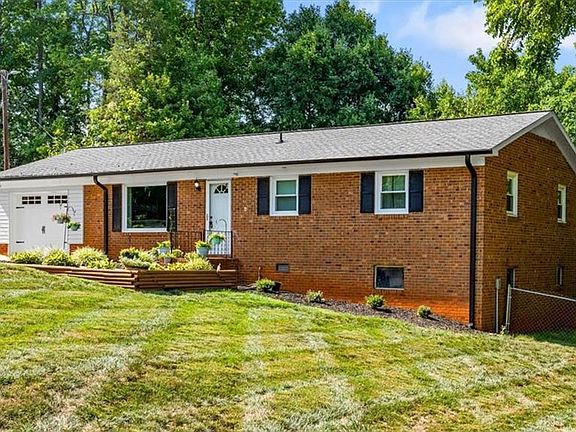 2nd image of 4424 Kingston Ct