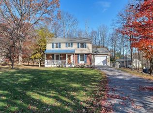 18 Twin Brooks Dr, Chester, NY 10918