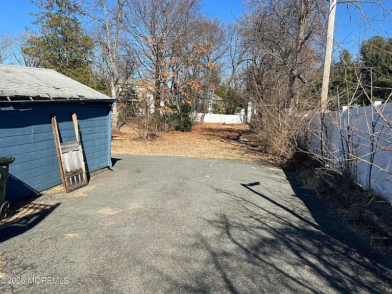 84 Bethany Rd — Photo 8
