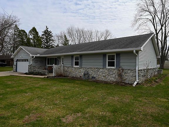 2nd image of 4411 Willow Dr