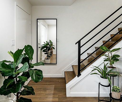 5th image of 1533 W Missouri Ave APT 21