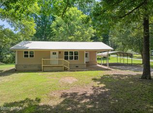 869 W 4th St, Parsons, TN 38363