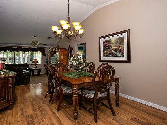4th image of 5323 SW 118th Avenue
