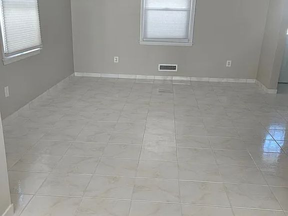 Formal Diningroom for company/Holidays.
