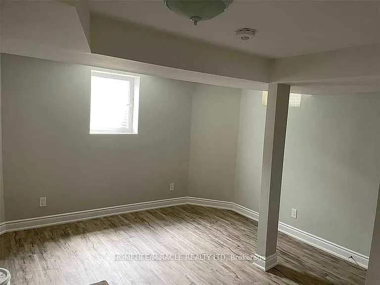 76 Jack Rabbit Cres — Photo 8