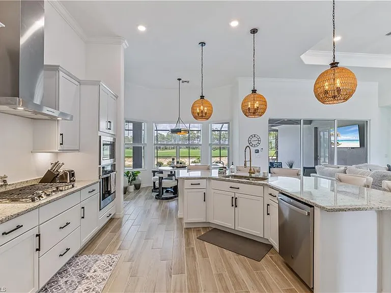 15977 Cranes Marsh Ct — Photo 12