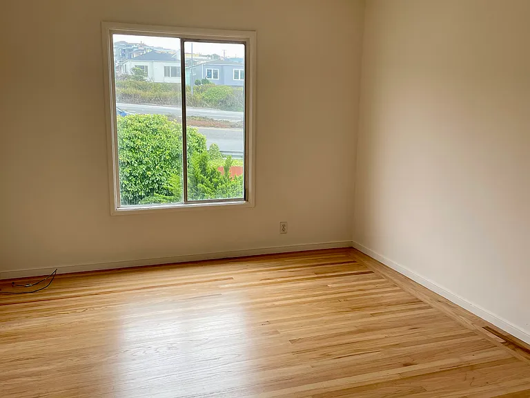 1188 S Mayfair Ave — Photo 8