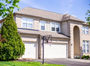 1322 Alexander Dr, Bolingbrook, IL 60490