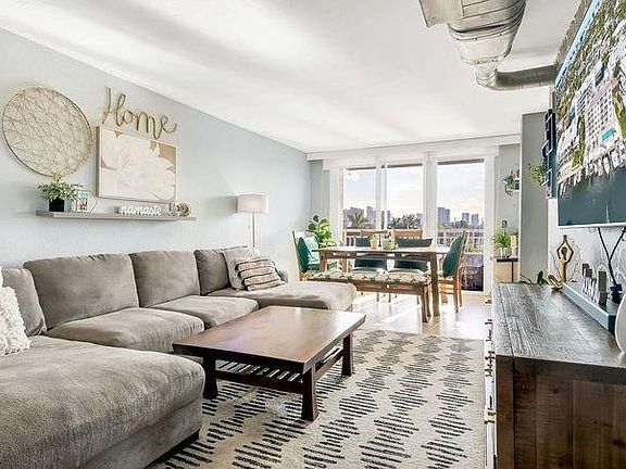 4th image of 155 Isle Of Venice Drive #604