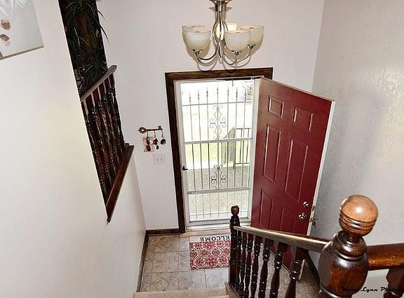 2nd image of 2240 Larkspur Ct