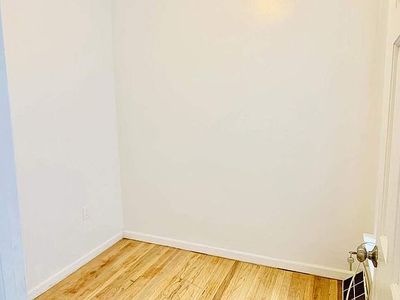 5th image of 1231 31st Ave APT 2A