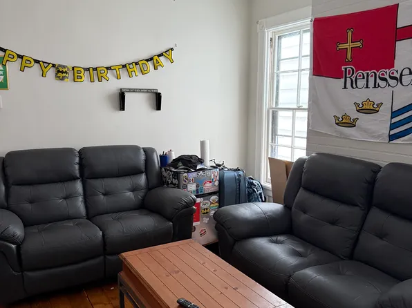 2216 14th St Floor 2, Troy, NY 12180