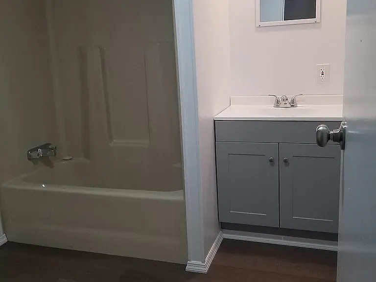 2 bed, 672 sqft, $1,250 — Photo 4