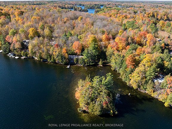 2nd image of 411 Indian Lake Rd