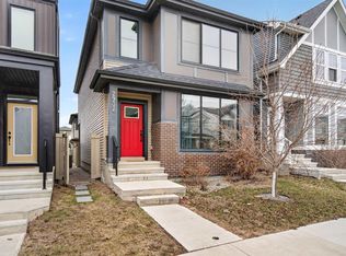 2937 Coughlan Grn SW, Edmonton, AB T6W 3X6