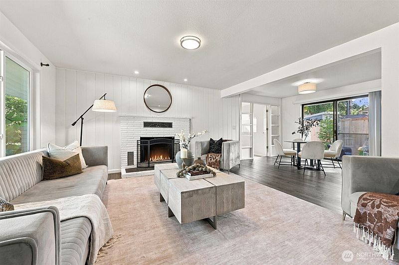 3rd image of 325 SE Andrews Street