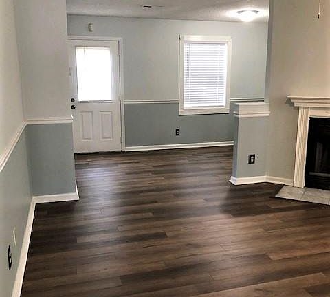 2nd image of 2023 Silverbrook Dr