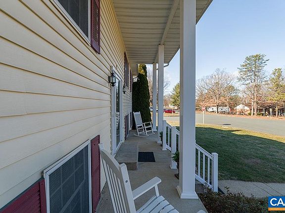 4th image of 43 Dogwood Rd