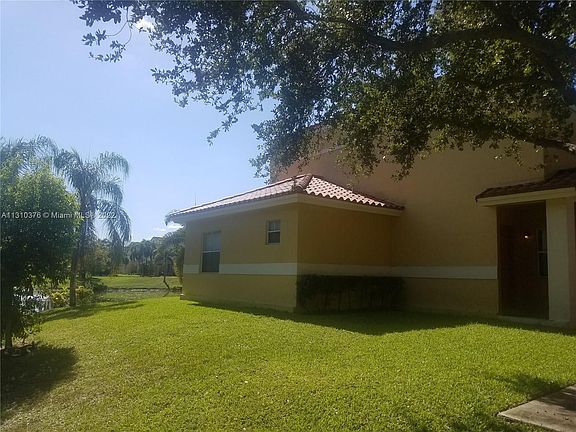 5th image of 4024 NW 90th Ave #4024