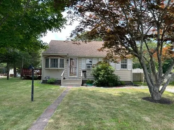 9 Archie Road, West Yarmouth, MA 02673
