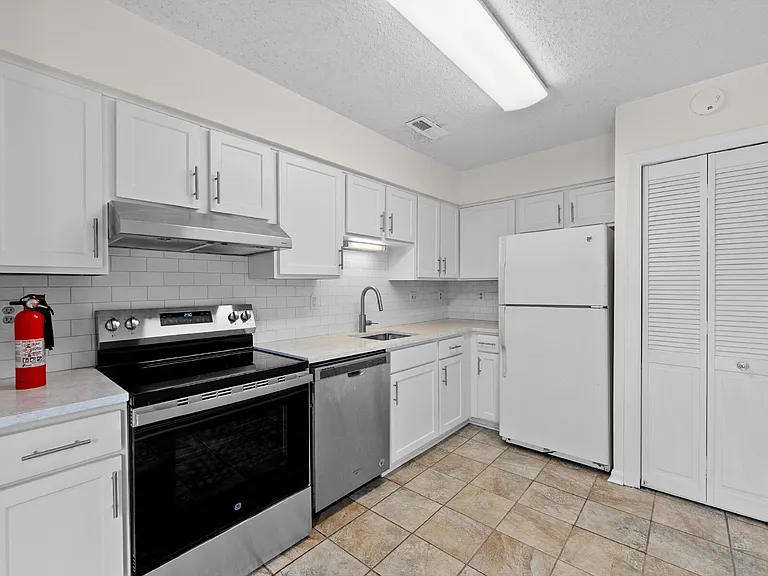 2178 Mager Dr — Photo 8