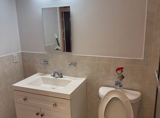 20 Iroquois Rd FLOOR 2, Yonkers, NY 10710