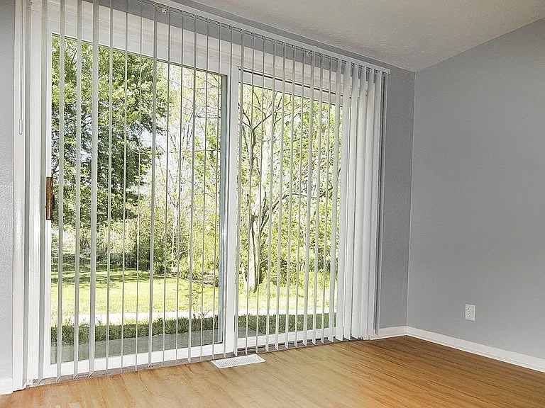 Olmsted Falls Village Apt - SPO Properties — Photo 3