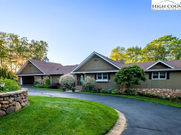 171 Lakeview Drive, Roaring Gap, NC 28668