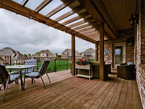 4th image of 5228 S Waterford Place Ct
