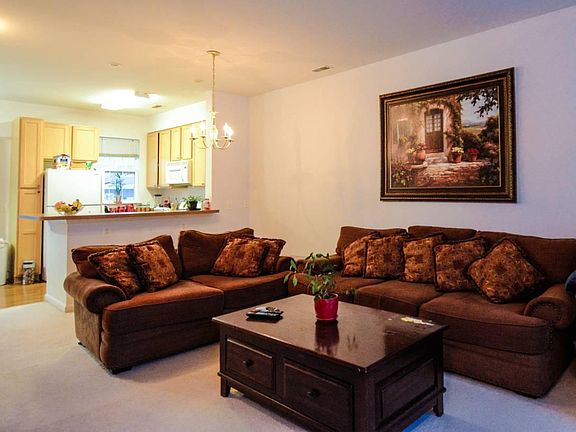 5th image of 23039 Fontwell Sq
