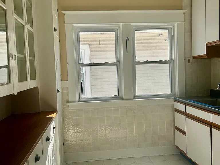 60 Shoreham Pkwy #2 — Photo 7