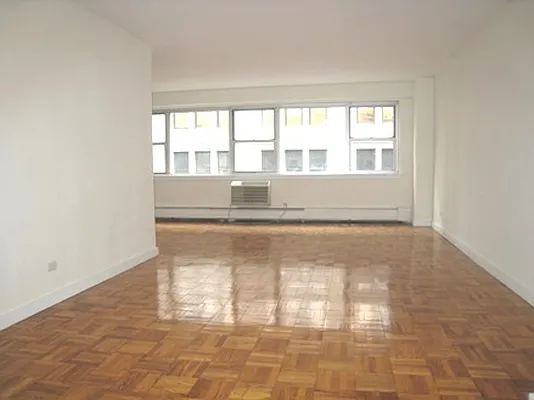 Rented by Metropolitan Equities | media 2