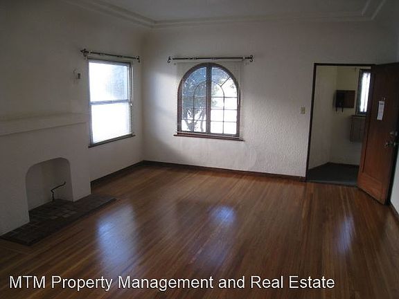 3rd image of 1918 29th St APT A
