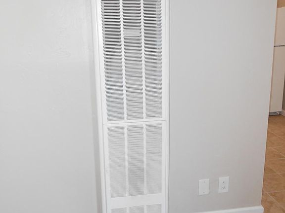 5th image of 1120 W Hamilton Ave APT 1