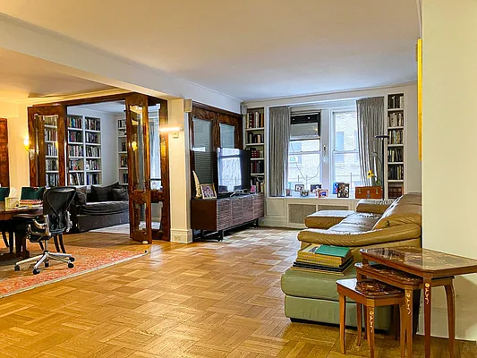 Rented by Sidewalk Realty LLC | media 2