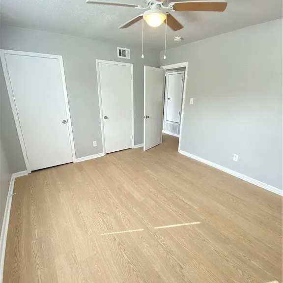 113 Woodhouse Ln #B — Photo 8