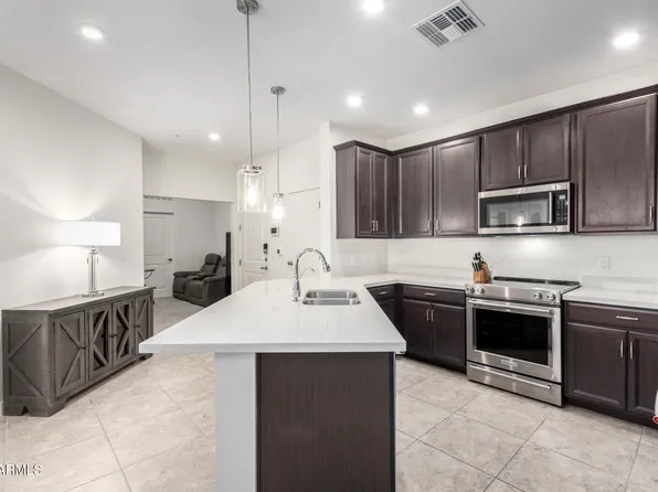 2511 W QUEEN CREEK Road #415, Chandler, AZ 85248