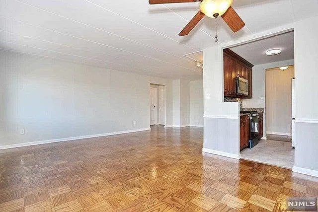 25 Jefferson St #6D — Photo 9