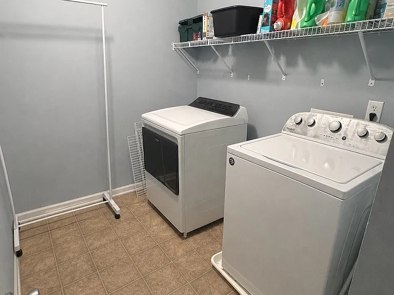 108 White Cedar Ct — Photo 23
