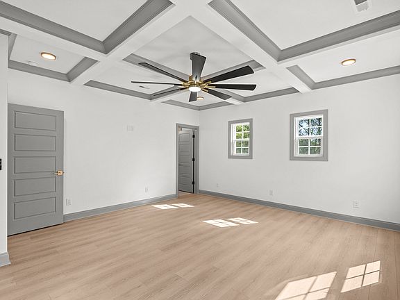 4th image of 168 Arbor Ridge Cir
