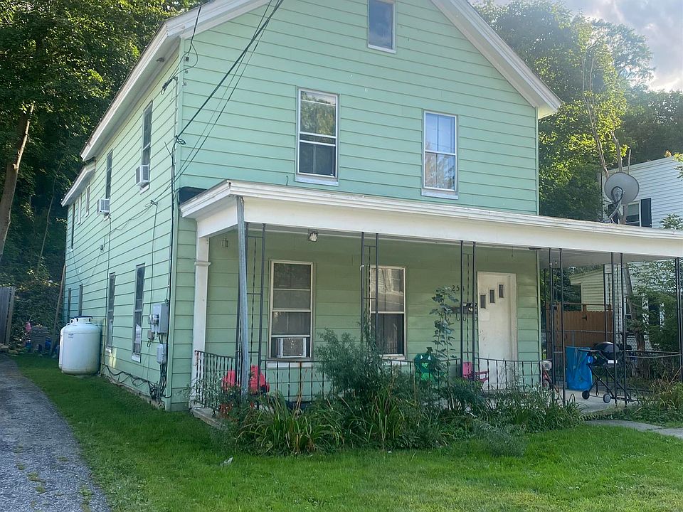 253 Union St, Bennington, VT 05201 | MLS #4900959 | Zillow