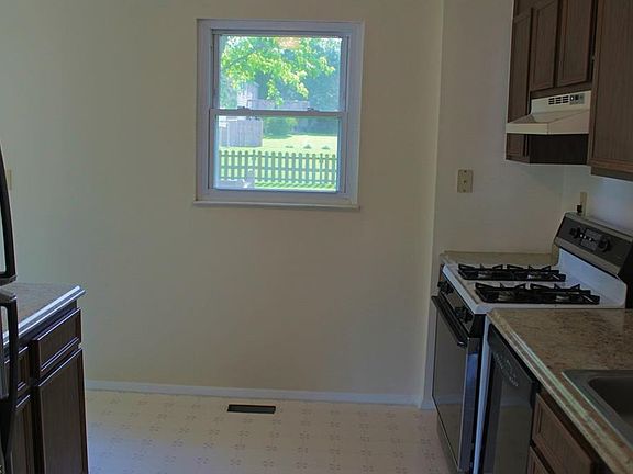 4th image of 10357 Belleau Dr