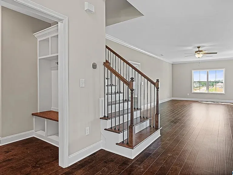 46 Faulkner Rd — Photo 2
