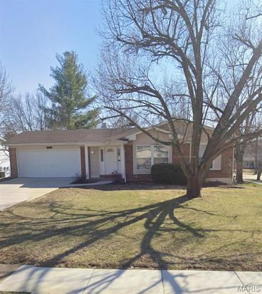 15740 Tambour Ct, Chesterfield, MO 63017