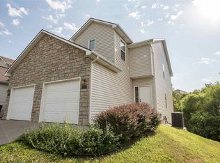 906 Oakbrook Pl, Manhattan, KS 66503