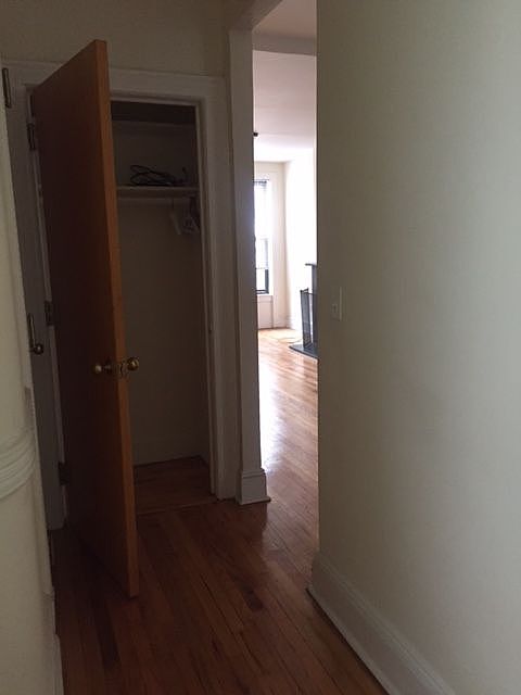 2nd image of 122 E 91st St APT 4A