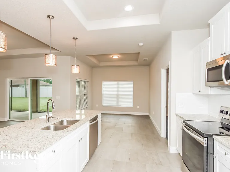 926 Braganza Ave SE — Photo 6