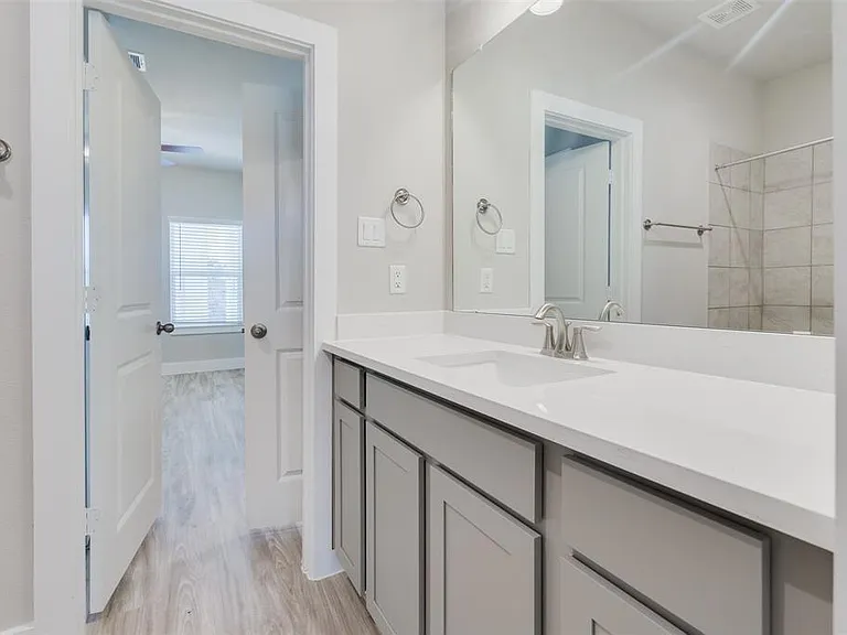 7705 Rainbow Close Ln — Photo 17