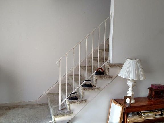 4th image of 412 W Cadbury Dr