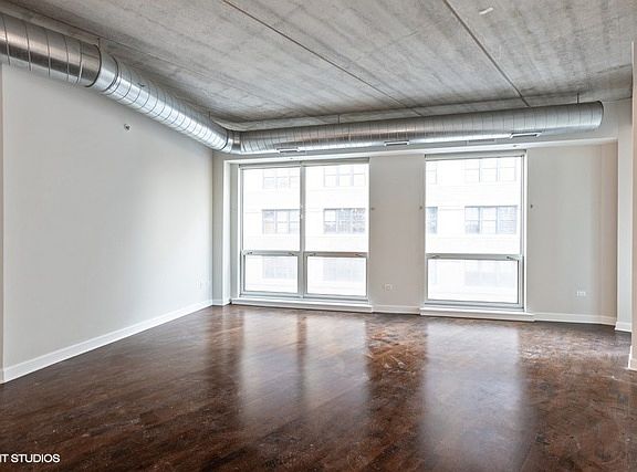 2nd image of 845 N Kingsbury St Unit 502